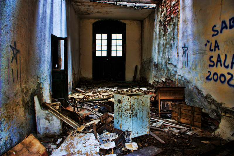Illustration for article titled The Abandoned Nazi Train Station, Now an Underground Astroparticle Lab